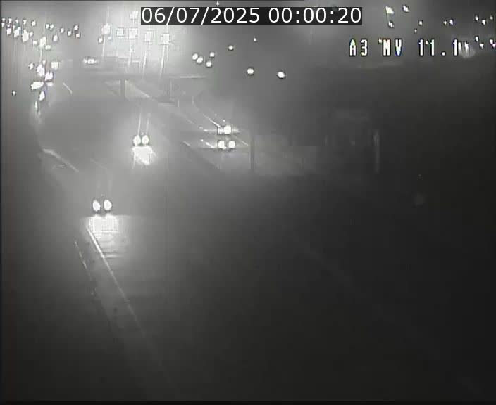 Traffic live webcam Luxembourg Croix de Bettembourg A3 - BK 11.1 - direction Luxembourg-ville