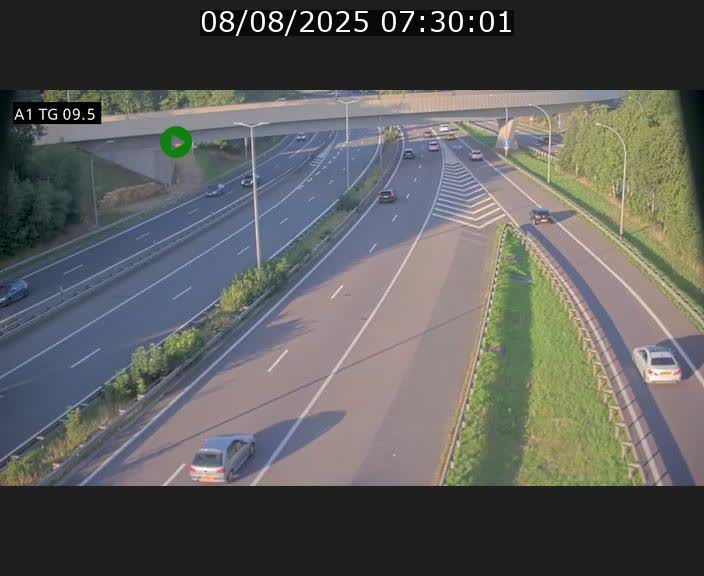 Traffic live webcam Luxembourg Jonction Grünewald - A1 direction Luxembourg-ville - BK 9.5