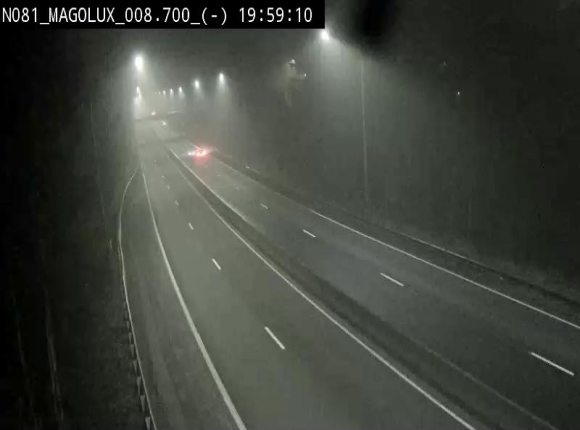 Webcam sur la N81 (E411) à hauteur de la jonction avec la N883. Vue orientée vers Arlon