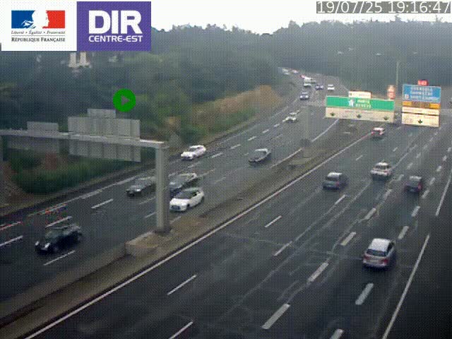 Caméra de circulation routière sur le boulevard périphérique Laurent Bonnevay de Lyon (D383) à hauteur de Bron, avant la jonction avec l'A43. Vue orientée vers l'échangeur