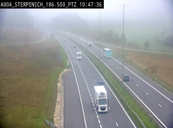 Webcam E411 à Sterpenich en Belgique près de la frontière du Luxembourg. Vue orientée vers Bruxelles