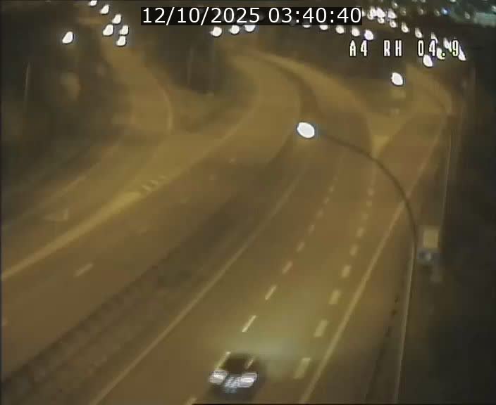 Traffic live webcam Luxembourg Leudelange - A4 - BK 4.9 - direction Luxembourg
