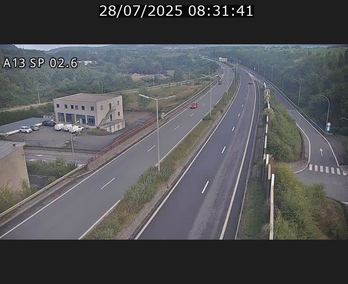Traffic live webcam Luxembourg Sanem - A13 direction Pétange - BK 2.6