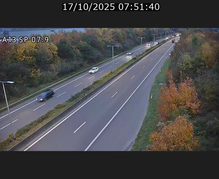 Traffic live webcam Luxembourg Jonction Lankelz - A13 direction Pétange - BK 7.9
