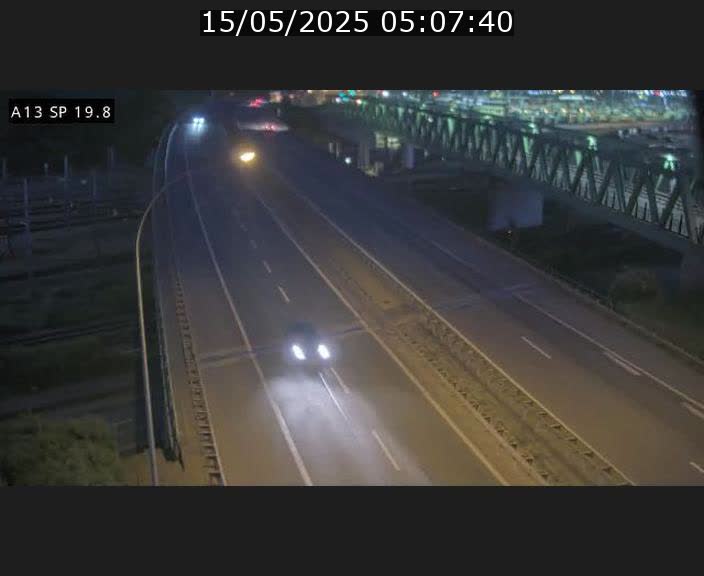 Traffic live webcam Luxembourg Croix de Bettembourg - A13 direction Esch-sur-Alzette - BK 19.8