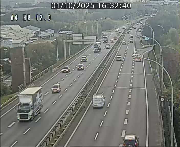 Traffic live webcam Luxembourg Jonction Foetz - A4 - BK 12.0 - direction Esch sur Alzette
