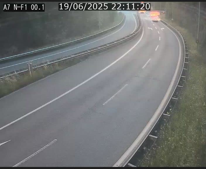 Webcam autoroute Luxembourg A7 située dans la sortie 1 Waldhof, vers la N11, avant le Tunnel Stafelter