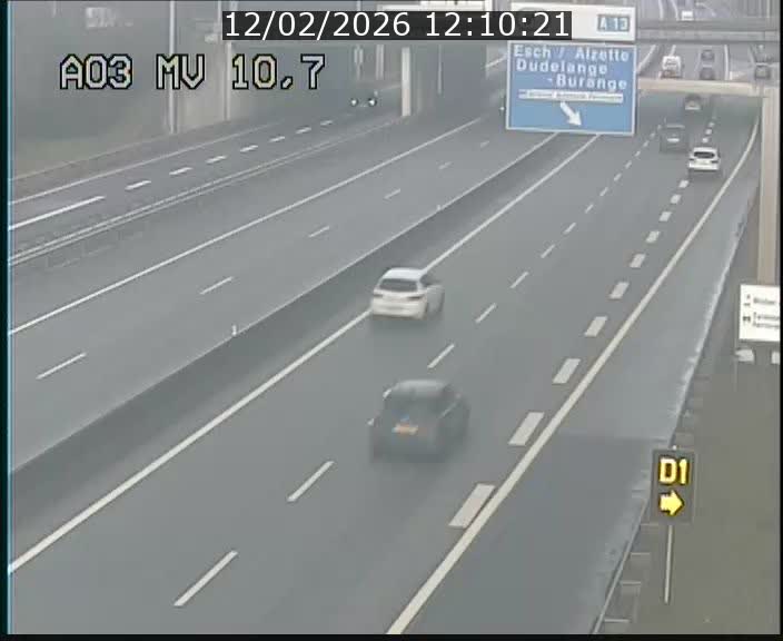 Traffic live webcam Luxembourg Croix de Bettembourg - A3 - BK 10.7 - direction France
