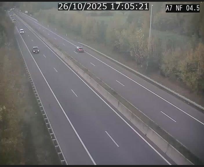 Caméra autoroute Luxembourg A7 - Passage à gibier Rëngelbour - direction Tunnel Grouft