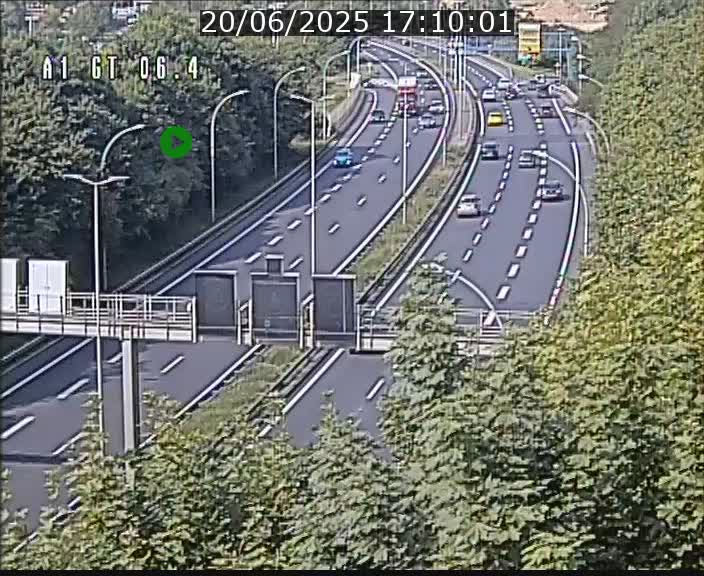 Traffic live webcam Luxembourg Hamm - A1 direction Sandweiler - BK 6.4