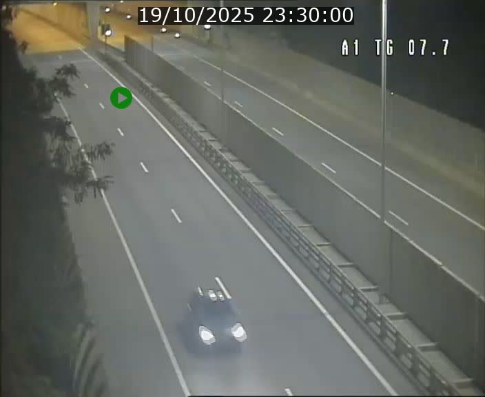 Traffic live webcam Luxembourg Kirchberg - A1 direction Luxembourg-ville - BK 7.7