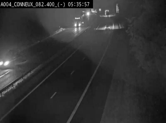 Webcam sur l'E411 avant les sorties 20 menant à Ciney, Dinant et Achêne. Vue orientée vers Namur