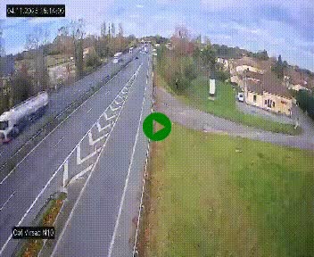 Vue en direct de l'autoroute A10 grâce à un drône situé au-dessus du péage de Virsac