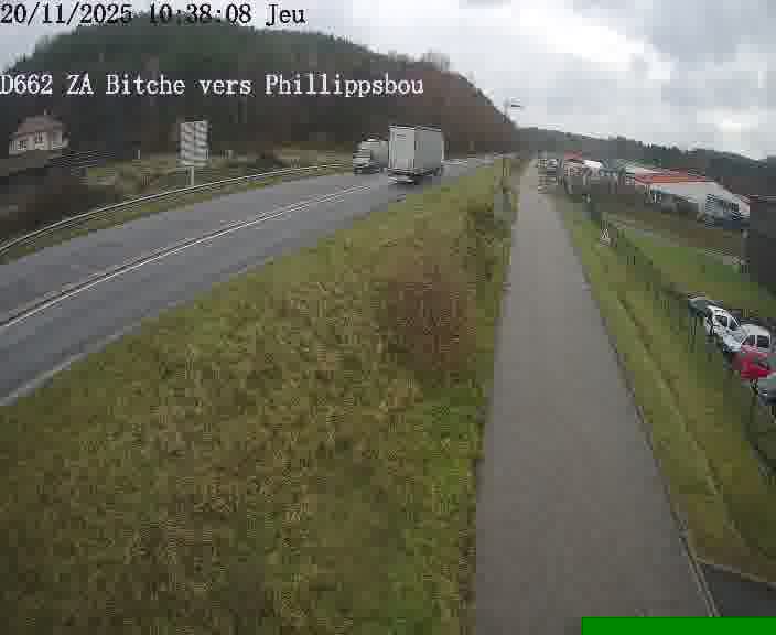 Caméra de trafic sur D662 (France) à Bitche, orientée vers Phillippsbourg, permettant d’évaluer fluidité, incidents et densité automobile.