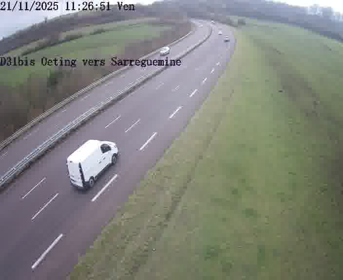Webcam installée le long de D31bis (France) à Oeting, pointée vers Sarreguemines, utile pour suivre précisément les conditions de trafic.