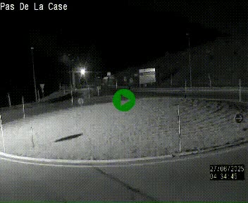 Webcam sur la N22 au niveau du poste frontière entre la France et Andorre à proximité de Pas de la Case à plus de 2000 mètres d'altitude