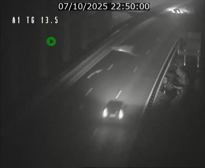 Traffic live webcam Luxembourg Senningen - A1 direction Luxembourg - BK 13.5