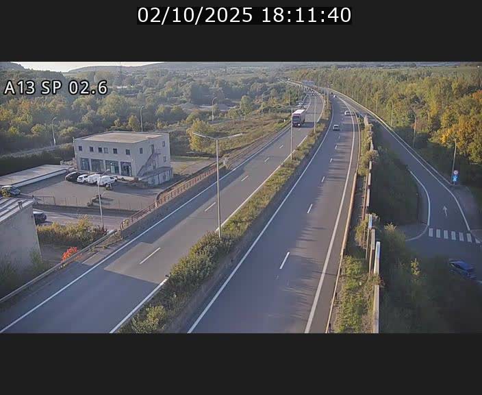Traffic live webcam Luxembourg Sanem - A13 direction Pétange - BK 2.6