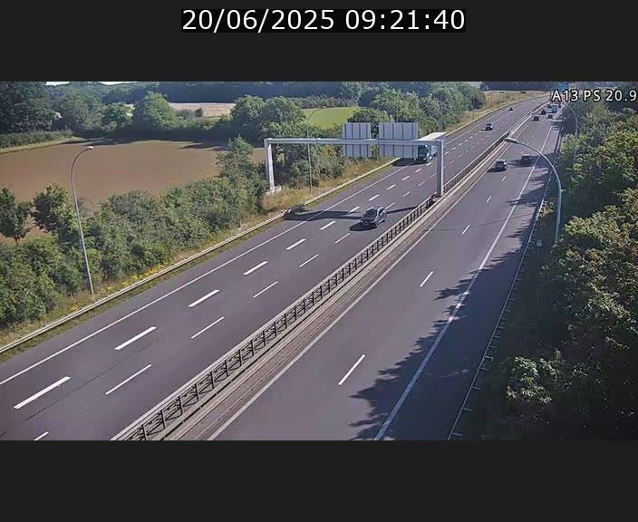 Traffic live webcam Luxembourg Croix de Bettembourg, rond-point d'Hellange - A13 direction Allemagne - BK 20.9