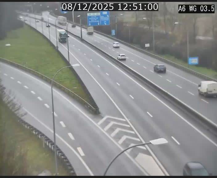 Traffic live webcam Luxembourg - Croix de Cessange - A6 - BK 3.5 - direction France/Allemagne