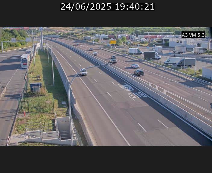 Traffic live webcam Luxembourg Aire de Berchem - A3 - BK 5 - direction France