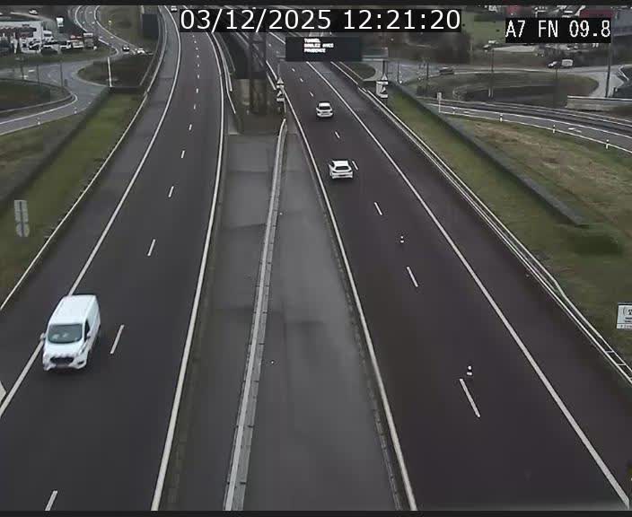 Caméra trafic Luxembourg - A7, Tunnel Gousselerbierg, sortie sud, direction rond-point Lorentzweiler (BK 9.9)