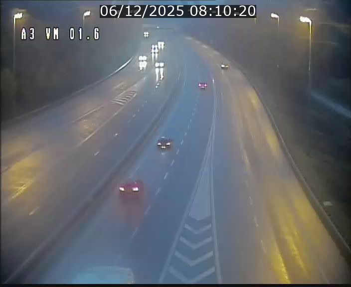 Traffic live webcam Luxembourg - Croix de Gasperich - A3 - BK 1.6 - direction France/Aire de Berchem