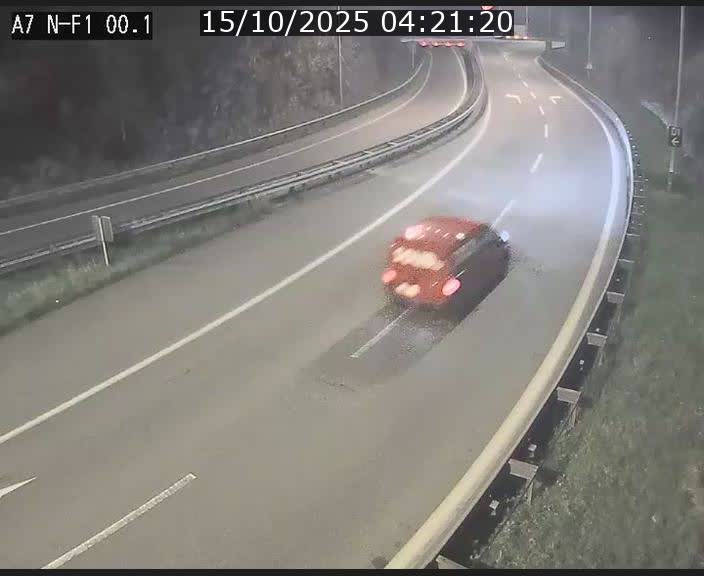 Webcam autoroute Luxembourg A7 située dans la sortie 1 Waldhof, vers la N11, avant le Tunnel Stafelter