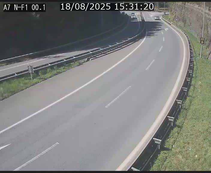 Webcam autoroute Luxembourg A7 située dans la sortie 1 Waldhof, vers la N11, avant le Tunnel Stafelter
