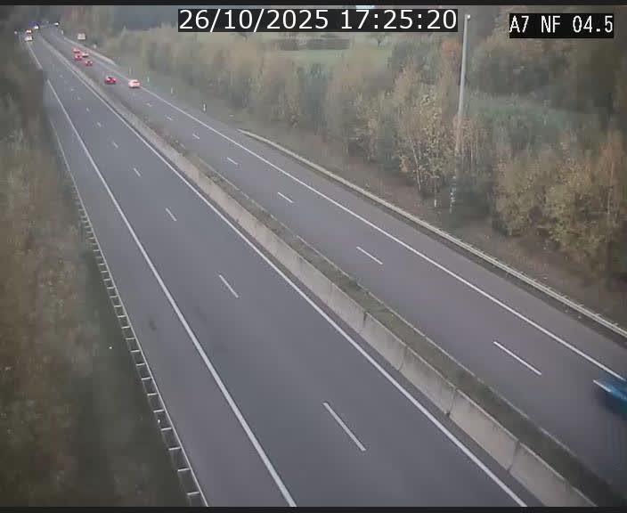 Caméra autoroute Luxembourg A7 - Passage à gibier Rëngelbour - direction Tunnel Grouft