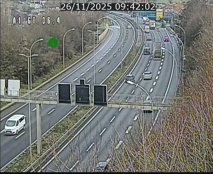 Traffic live webcam Luxembourg Hamm - A1 direction Sandweiler - BK 6.4