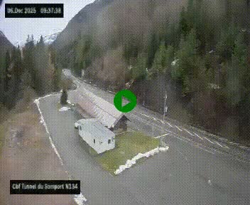 Webcam à l'entrée du tunnel du Somport, côté français, sur la N134, dans les Pyrénées, en direction de l'Espagne, à 1116 mètres d'altitude