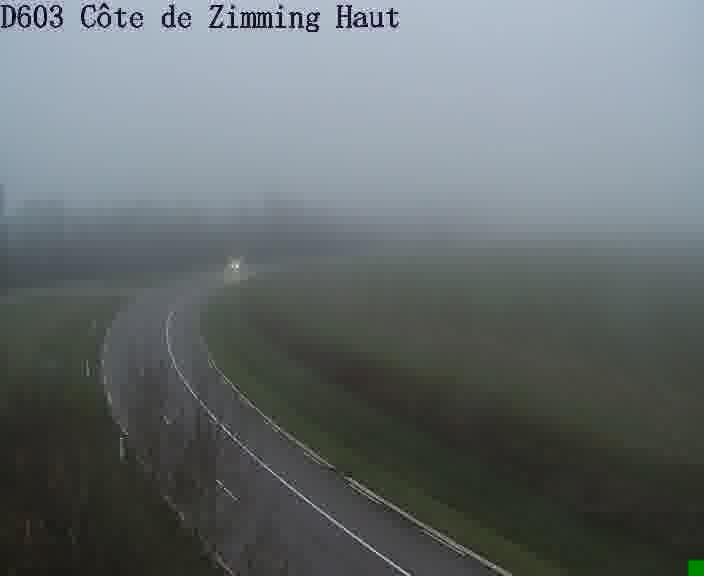 Webcam sur la D603 située en haut de la Côte de Zimming. Vue orientée vers Saint-Avold.