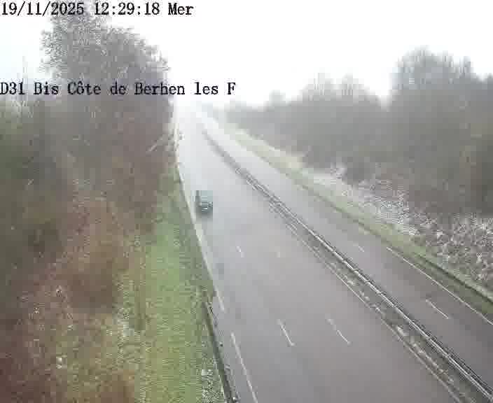 Webcam de surveillance sur D31bis (France) à Behren-lès-Forbach, cadrée vers Sarreguemines, proposant une information routière utile aux déplacements quotidiens.
