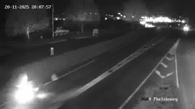 Webcam de surveillance sur D604 (France) à Phalsbourg, cadrée vers Phalsbourg, proposant une information routière utile aux déplacements quotidiens.
