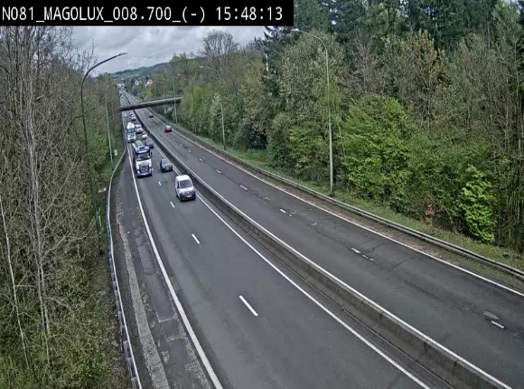 Webcam sur la N81 (E411) à hauteur de la jonction avec la N883. Vue orientée vers Arlon
