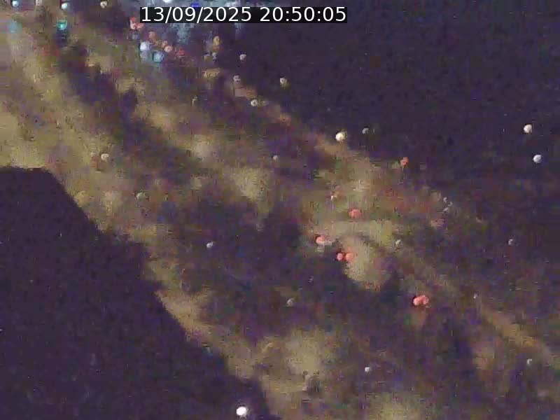 Webcam sur l'avenue John Fitzgerald Kennedy (N51) avec vue sur le Pont rouge (Pont Grande Duchesse Charlotte), l'arrêt Pfaffenthal et l'entrée du quartier Kirchberg