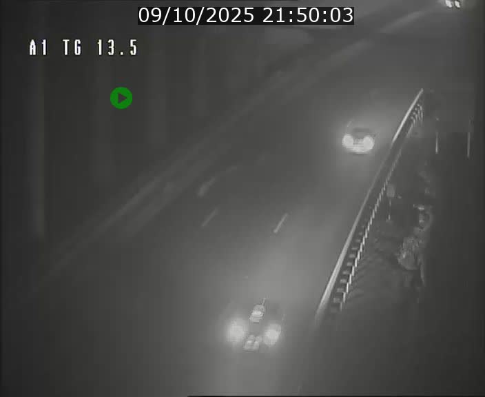 Traffic live webcam Luxembourg Senningen - A1 direction Luxembourg - BK 13.5