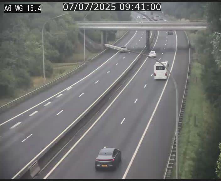 Traffic live webcam Luxembourg Capellen - A6 - BK 15.4 - direction Luxembourg/France/Allemagne
