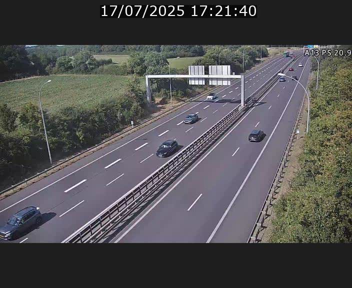 Traffic live webcam Luxembourg Croix de Bettembourg, rond-point d'Hellange - A13 direction Allemagne - BK 20.9