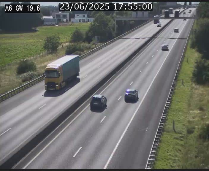 Traffic live webcam Luxembourg - Steinfort - A6 - BK 19.6 - direction Belgique