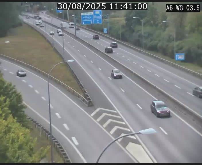 Traffic live webcam Luxembourg - Croix de Cessange - A6 - BK 3.5 - direction France/Allemagne