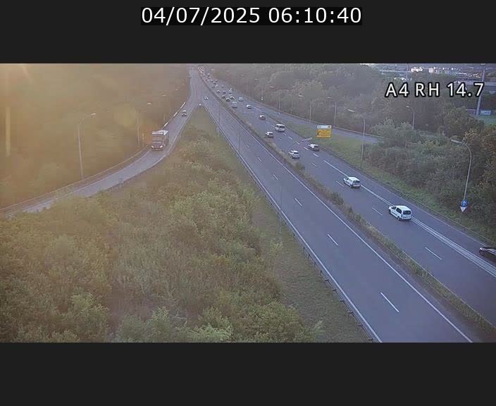 Traffic live webcam Luxembourg Jonction Lankelz - A4 - BK 14.7 - direction Luxembourg