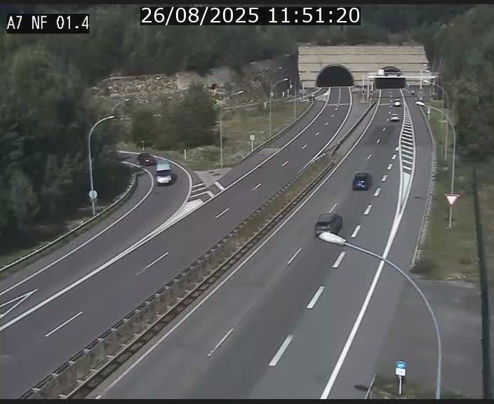 Caméra autoroute Luxembourg A7 - Echangeur Waldhaff - direction Tunnel Stafelter