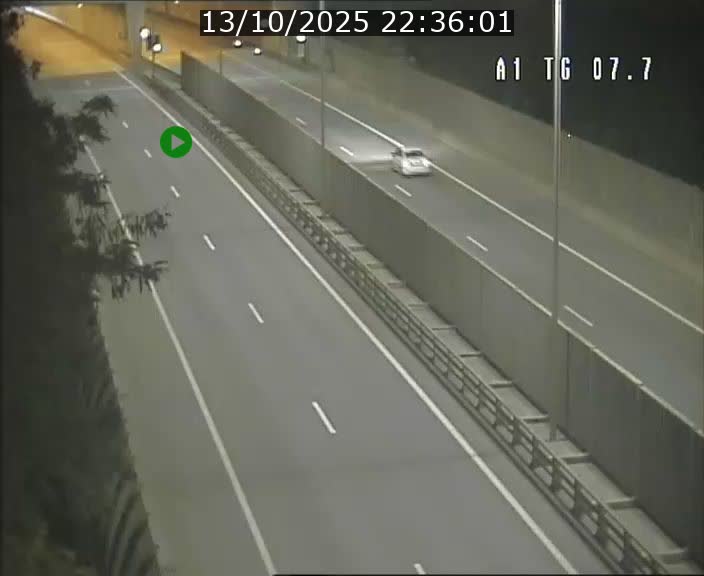 Traffic live webcam Luxembourg Kirchberg - A1 direction Luxembourg-ville - BK 7.7