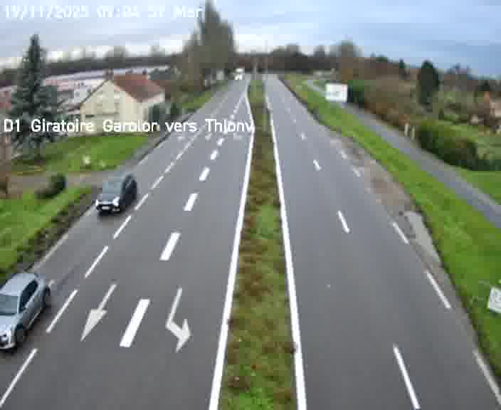 Webcam de surveillance sur D1 (France) à Ennery, cadrée vers Thionville, proposant une information routière utile aux déplacements quotidiens.
