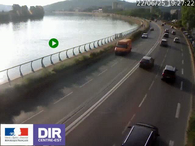 Webcam sur le quai Parjot à Vienne, aux Portes de Lyon, sur la Nationale 7, à la jonction avec le boulevard du Rhône-nord (D1407), caméra orientée vers Lyon