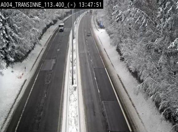 Caméra trafic E411 (A4) - Transinne direction Namur - BK 113.425