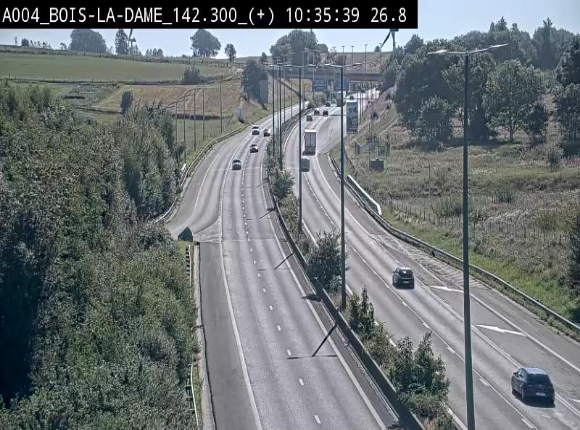 Webcam située entre la sortie 29 Neufchâteau et la jonction avec l'E25 en direction de Liège et Luxembourg