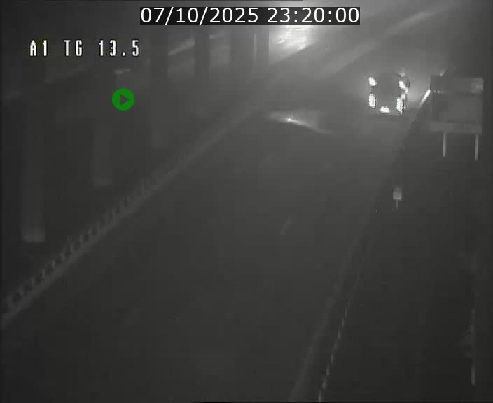 Traffic live webcam Luxembourg Senningen - A1 direction Luxembourg - BK 13.5
